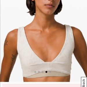 NWT Lululemon Lab Tulua Bra